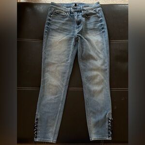 EUC barely used, WHBM size 6 jeans with fancy details on the bottom.